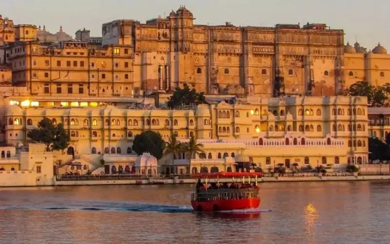 Udaipur – Lakes, Palaces and Peaceful Celebrations